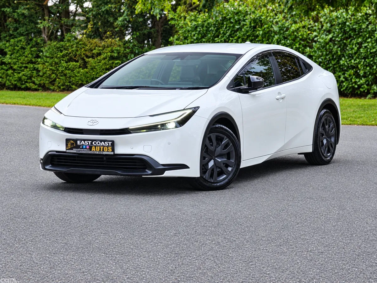 Toyota Prius Saloon, Petrol Hybrid, 2023, White