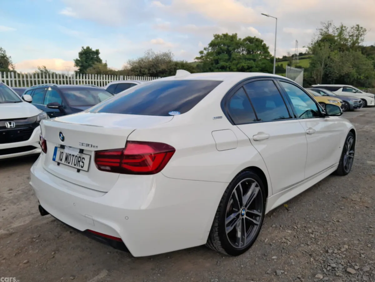 BMW 3-Series Saloon, Petrol Plug-in Hybrid, 2018, White