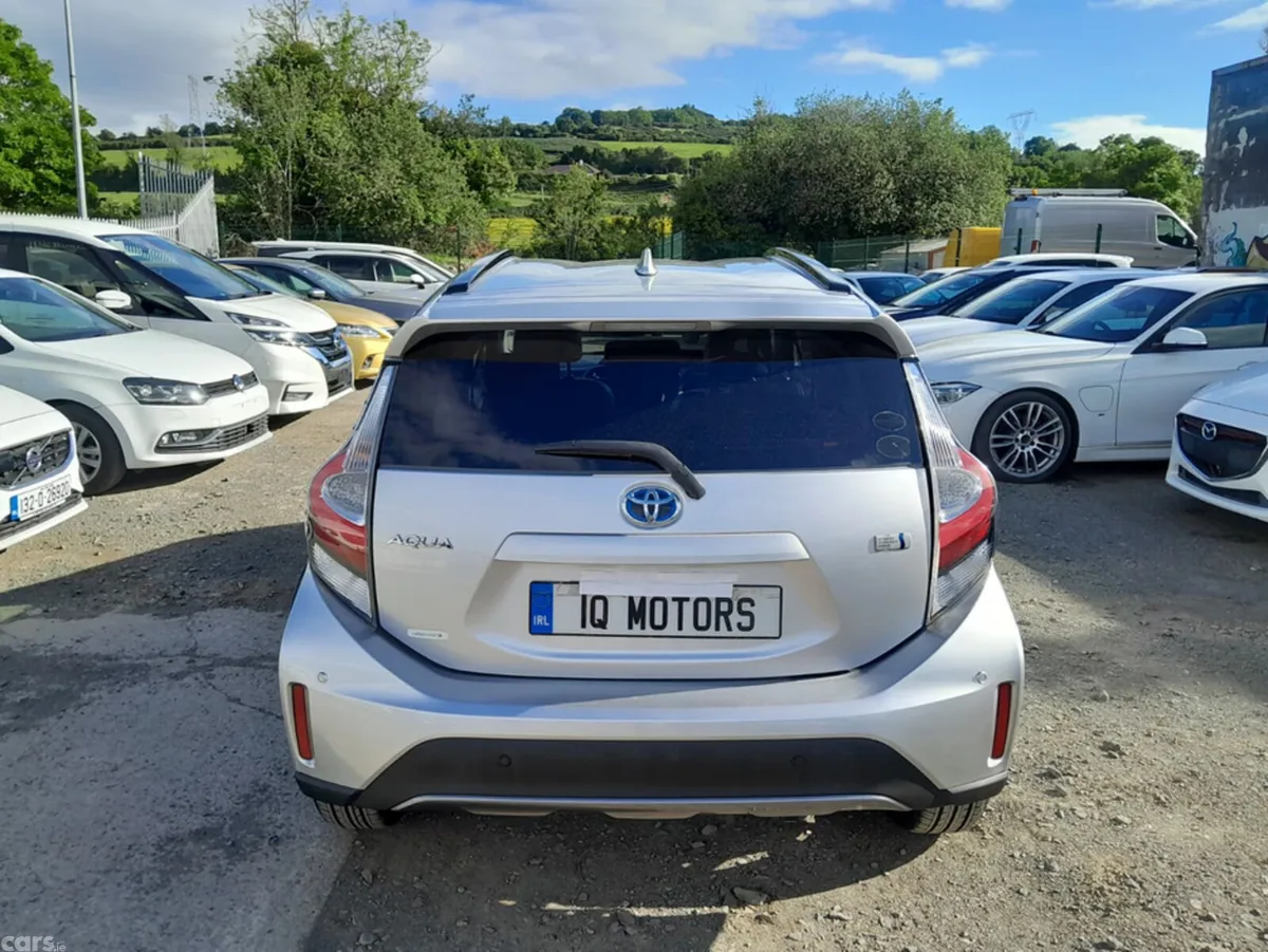 Toyota Aqua Hatchback, Petrol Hybrid, 2019, Silver
