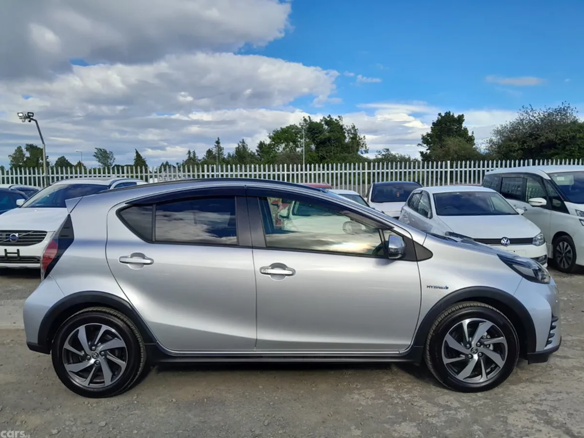 Toyota Aqua Hatchback, Petrol Hybrid, 2019, Silver