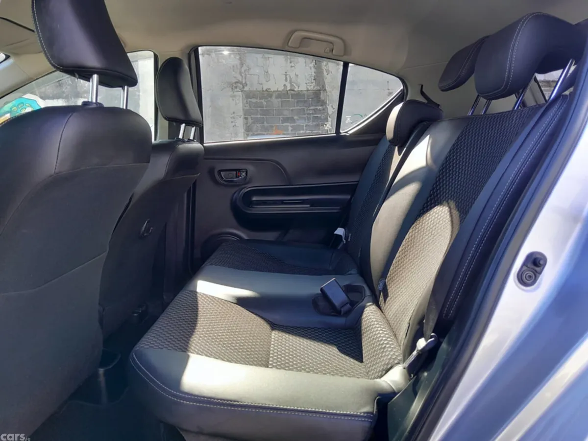 Toyota Aqua Hatchback, Petrol Hybrid, 2019, Silver