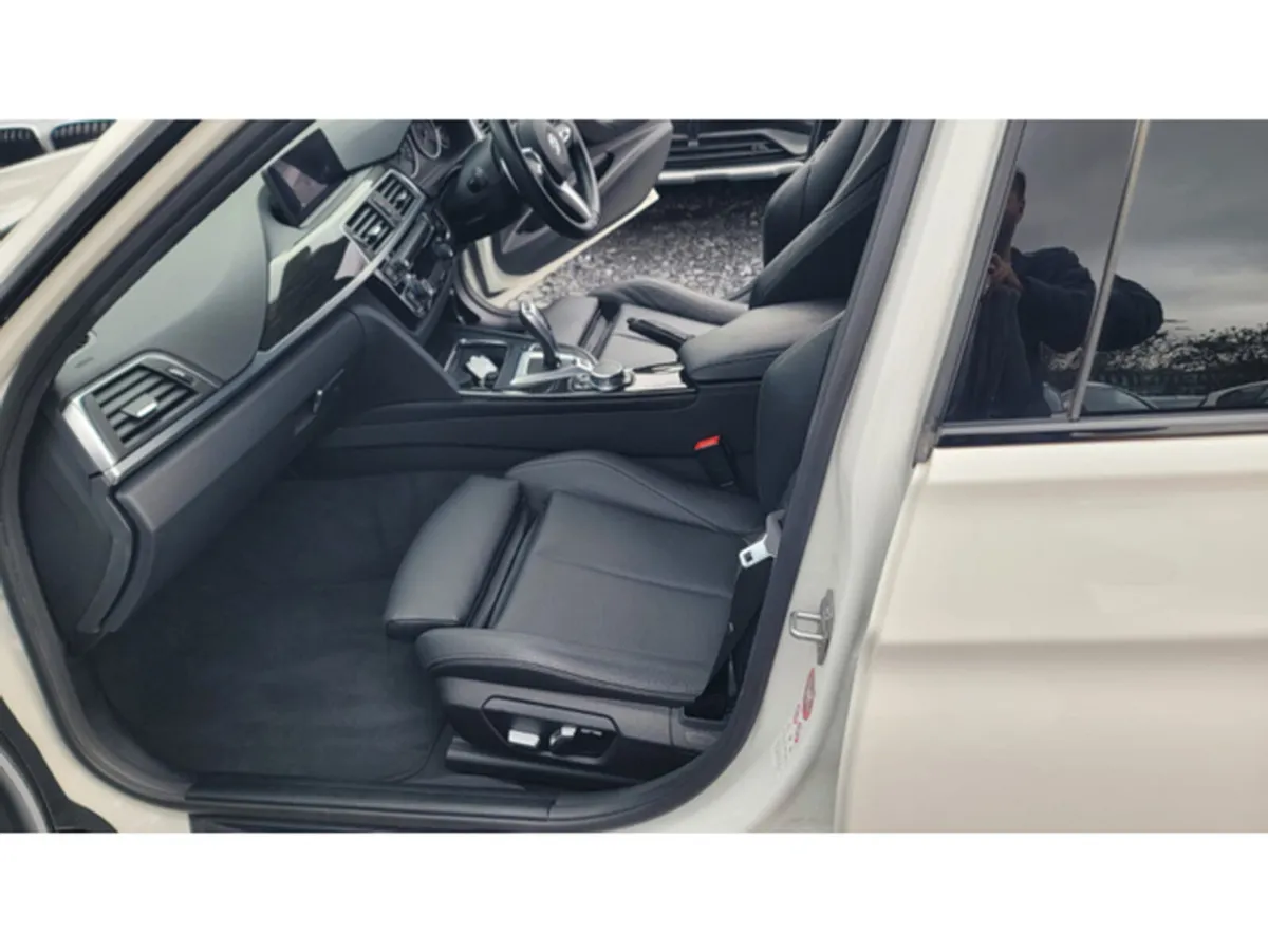 BMW 3-Series Saloon, Petrol Plug-in Hybrid, 2016, White