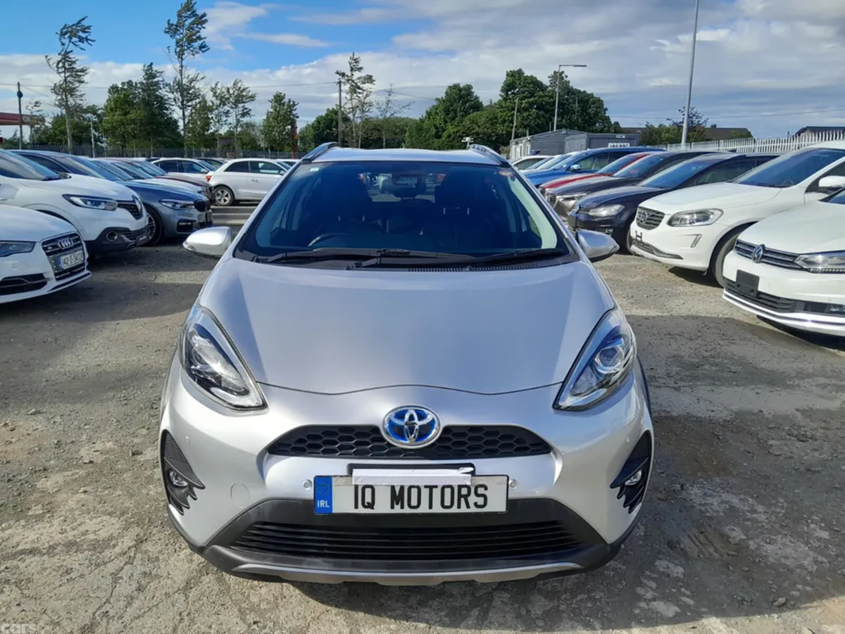 Toyota Aqua Hatchback, Petrol Hybrid, 2019, Silver
