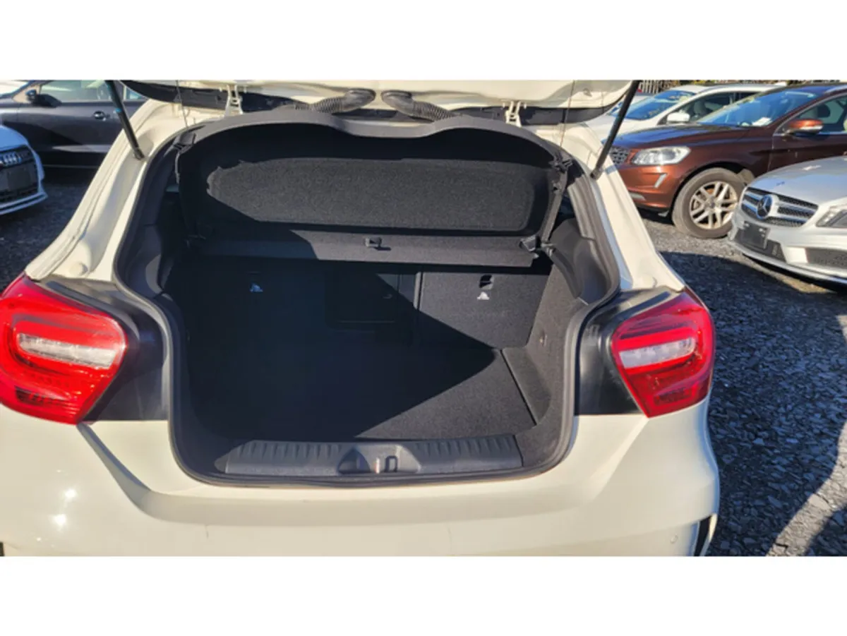 Mercedes-Benz A-Class Hatchback, Petrol, 2014, White