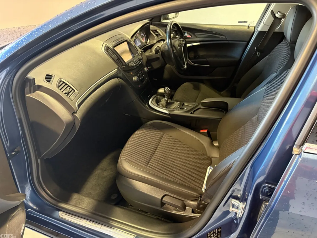 Opel Insignia Estate, Diesel, 2015, Blue