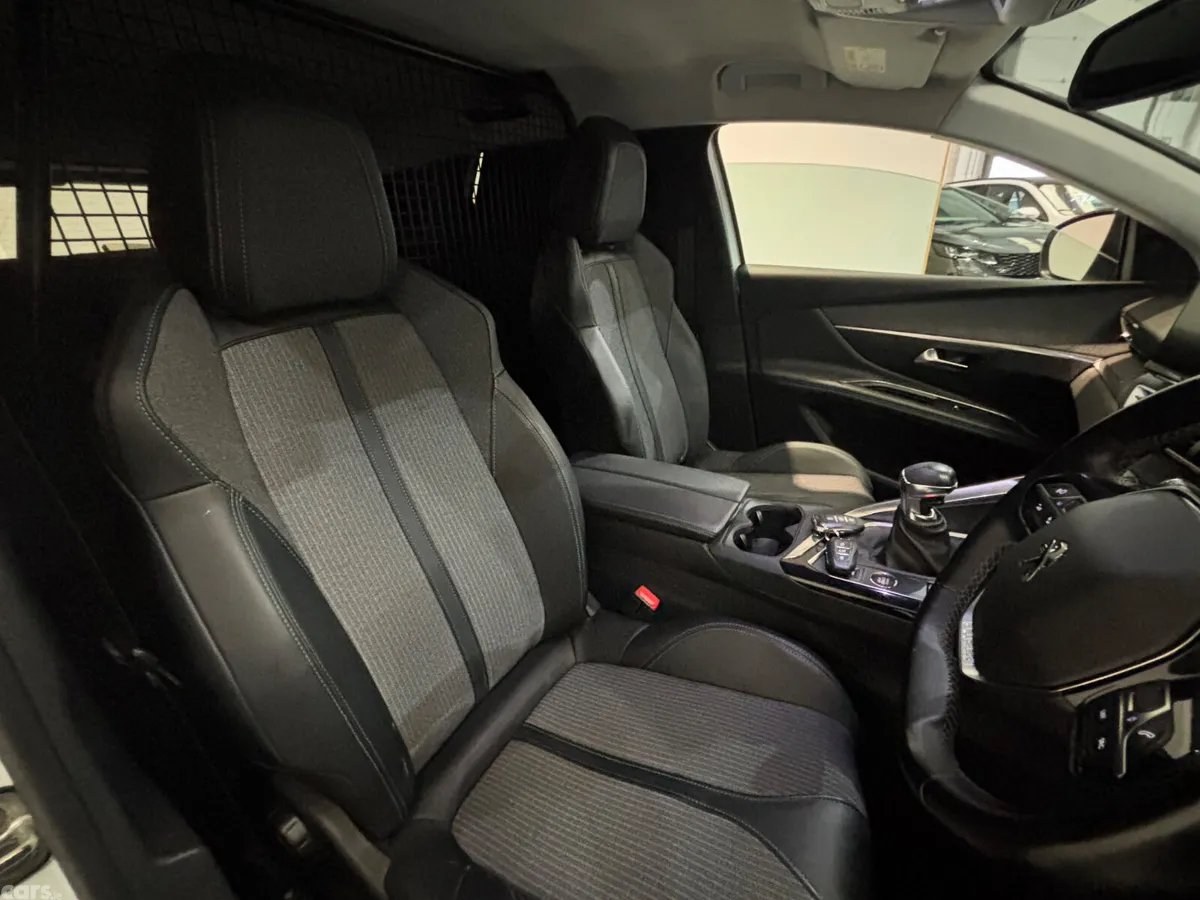 Peugeot 3008 Van, Diesel, 2022, White
