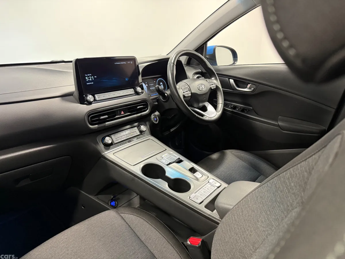 Hyundai KONA Hatchback, Electric, 2023, Blue