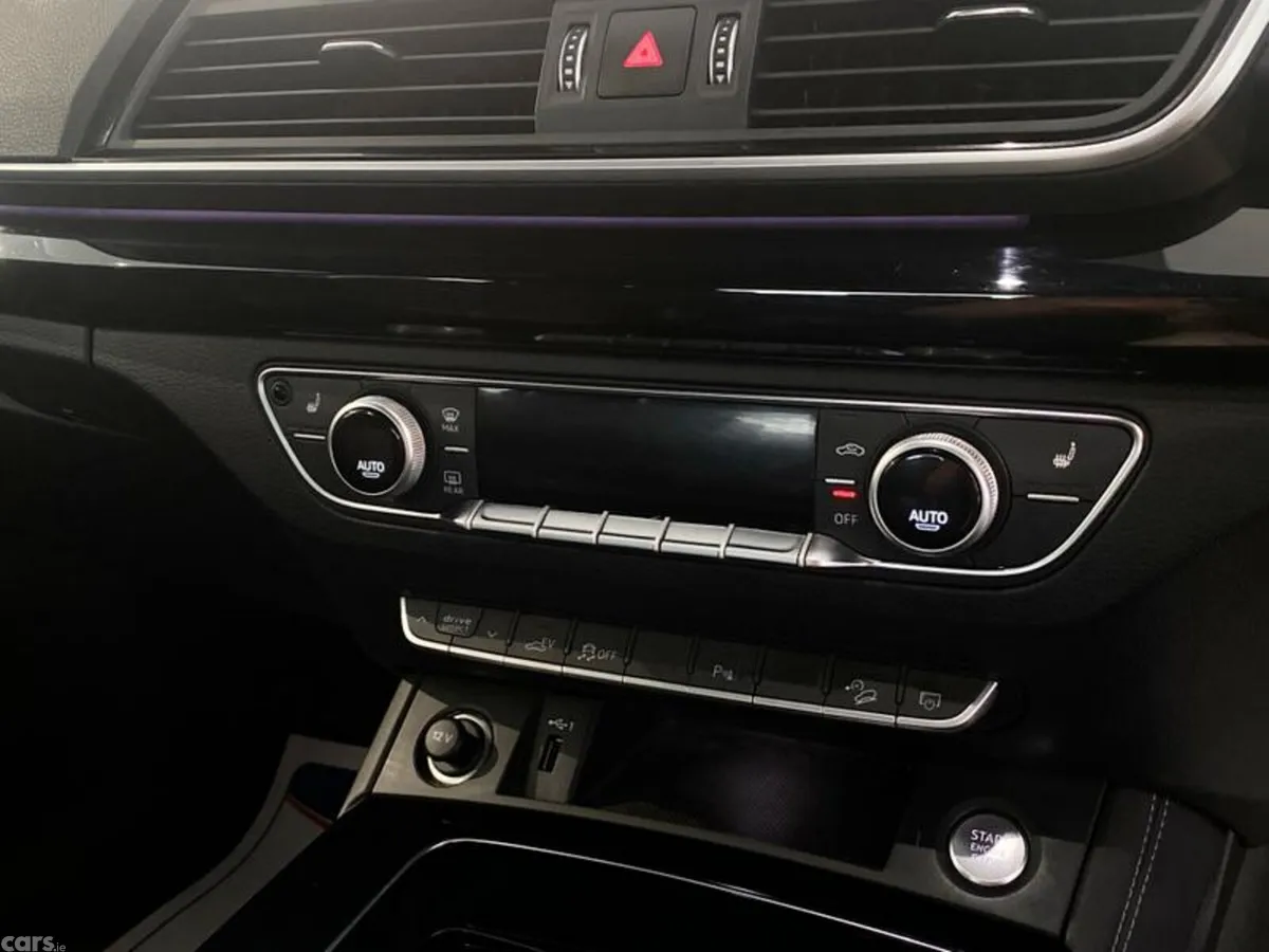 Audi Q5 SUV, Petrol Hybrid, 2023, Blue