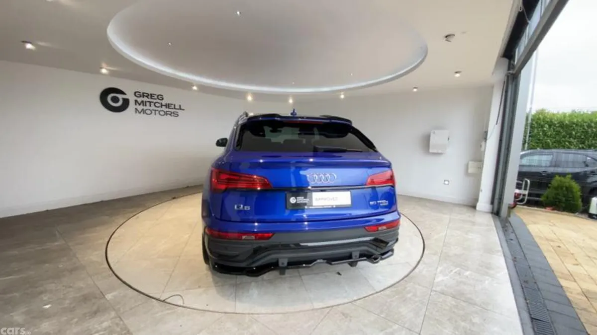Audi Q5 SUV, Petrol Hybrid, 2023, Blue