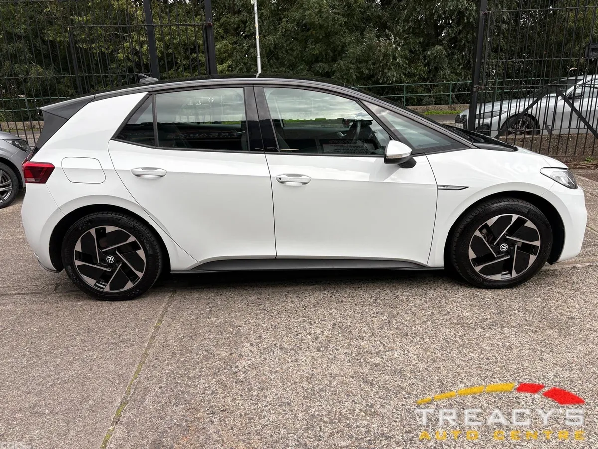 Volkswagen ID.3 Estate, Electric, 2022, White