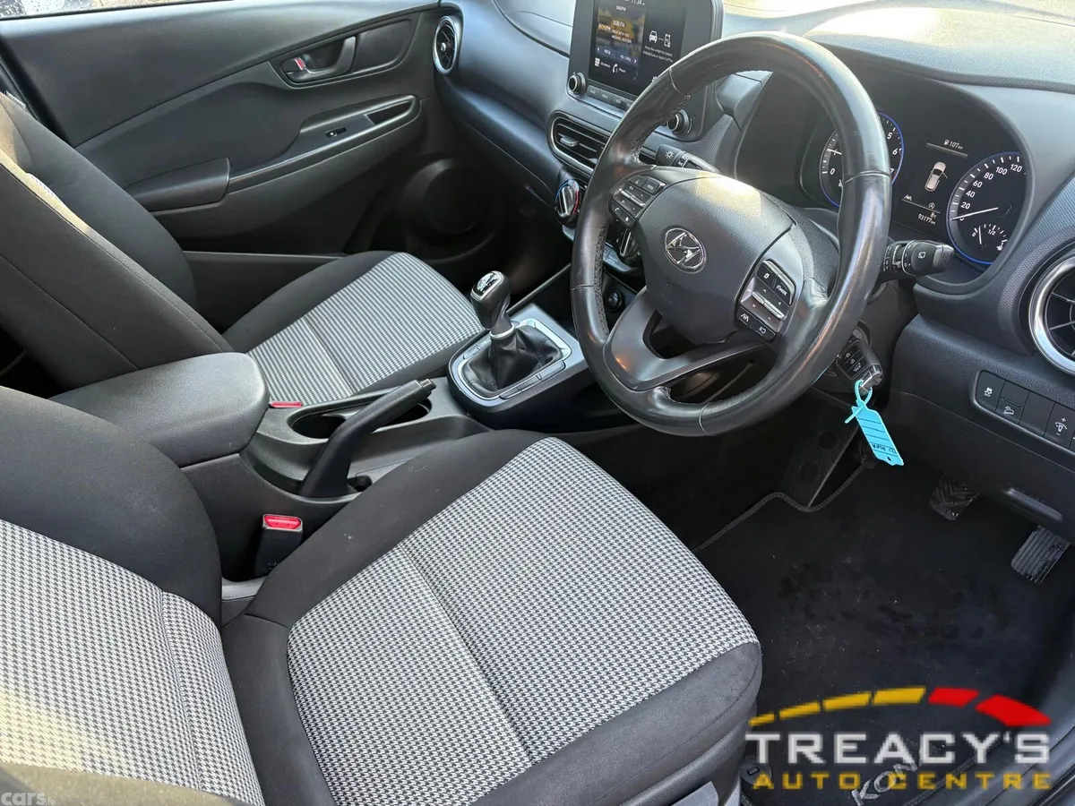 Hyundai KONA MPV, Petrol, 2022, Grey