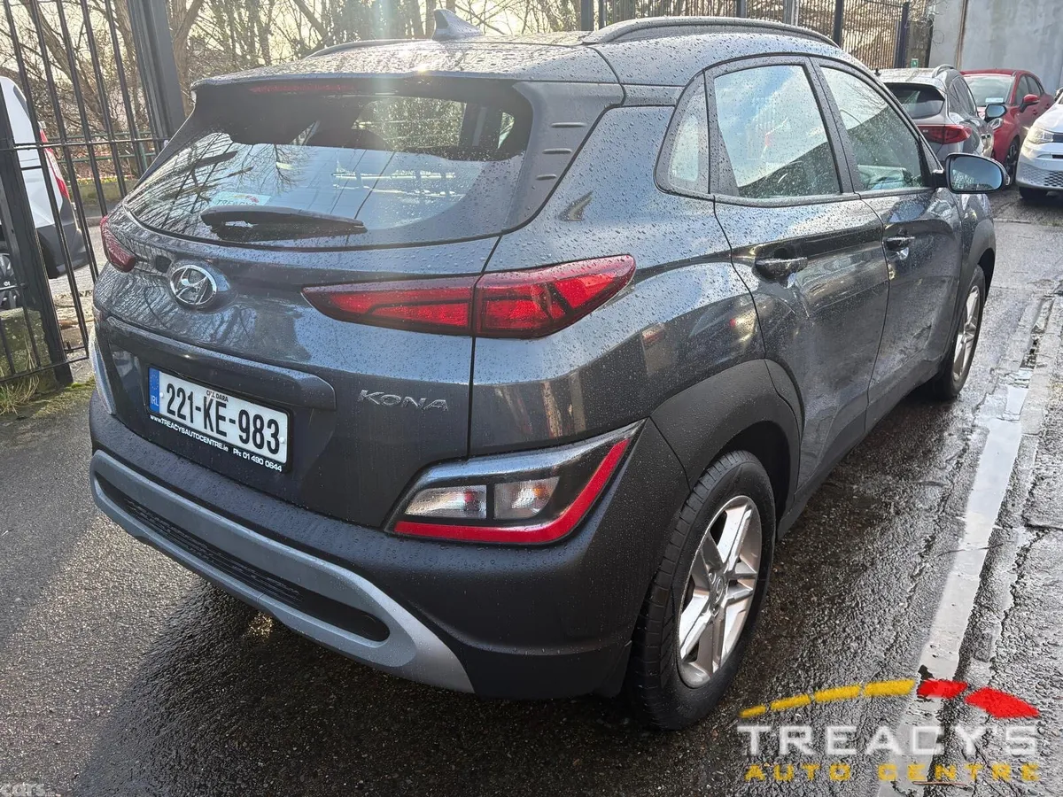 Hyundai KONA MPV, Petrol, 2022, Grey