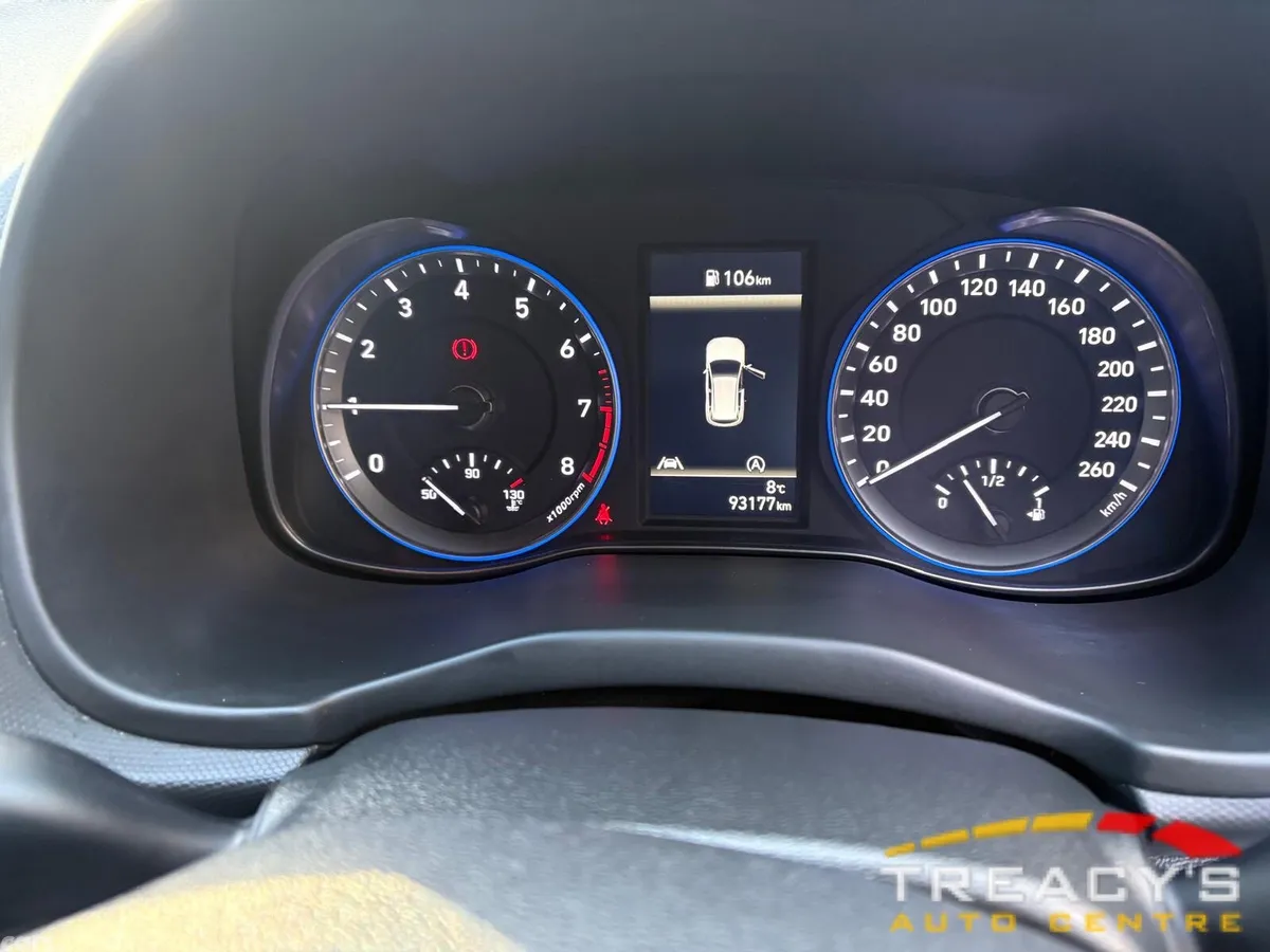 Hyundai KONA MPV, Petrol, 2022, Grey