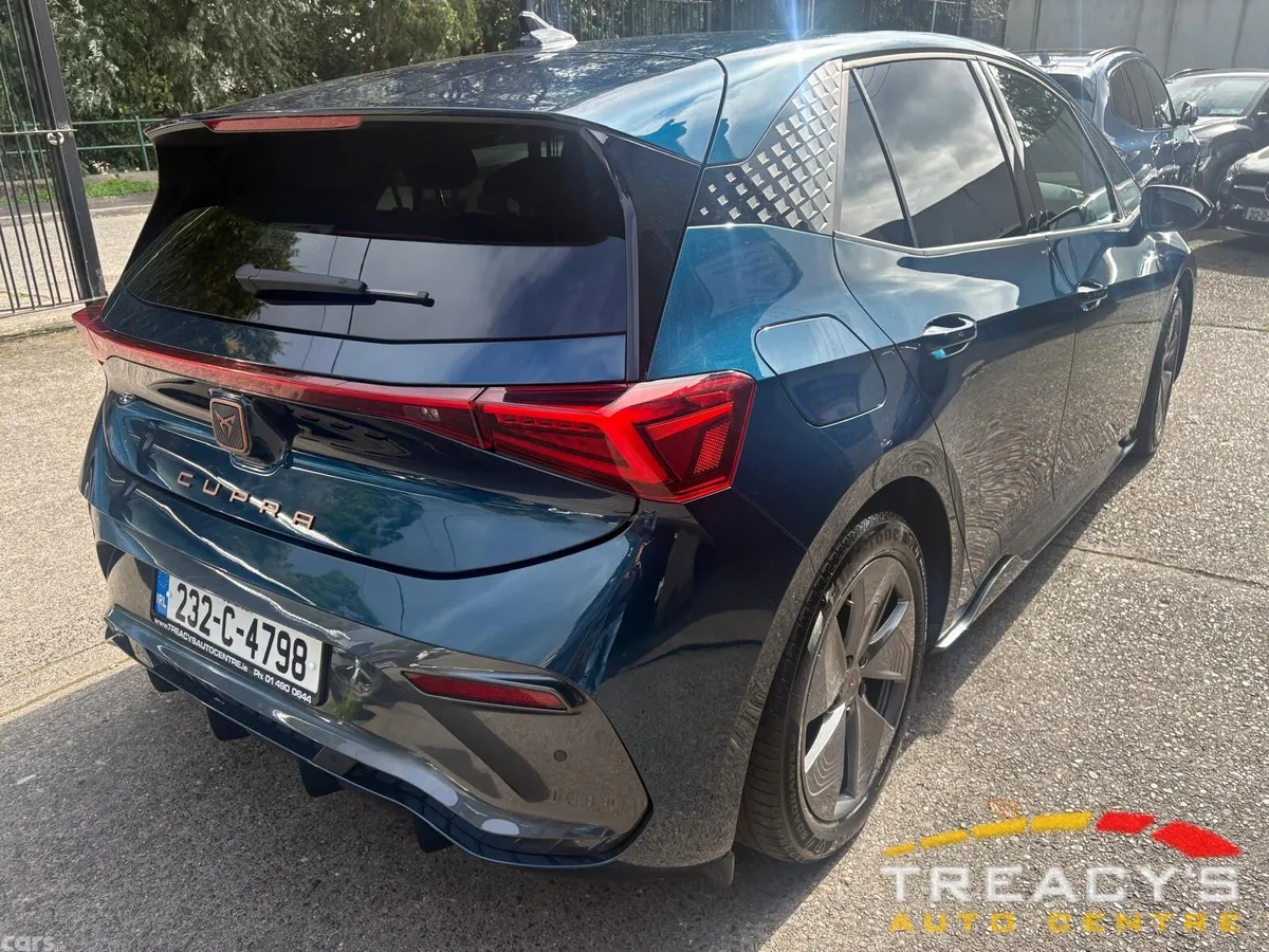 Cupra Born Estate, Electric, 2023, Blue