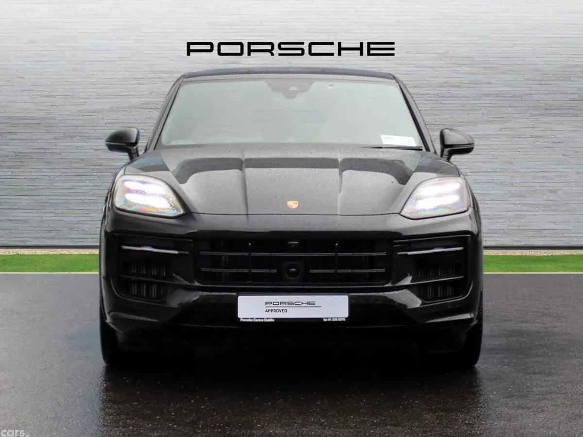 Porsche Cayenne SUV, Petrol Plug-in Hybrid, 2026, Black
