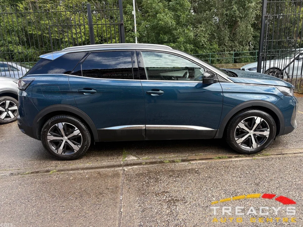 Peugeot 3008 MPV, Diesel, 2022, Blue