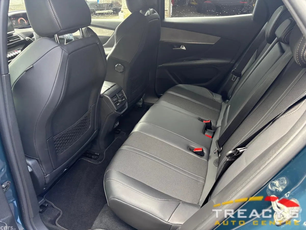 Peugeot 3008 MPV, Diesel, 2022, Blue