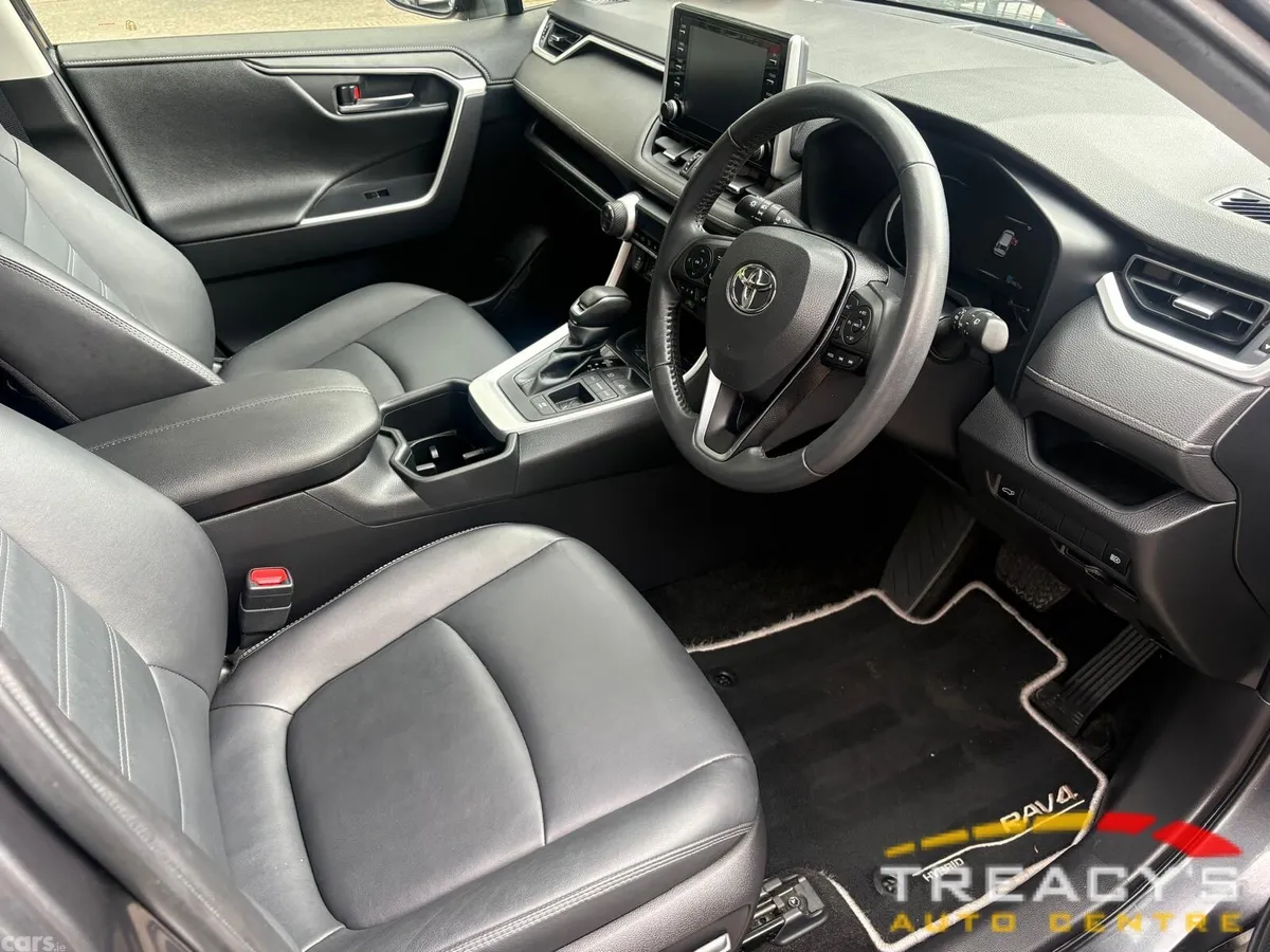Toyota RAV4 SUV, Petrol Hybrid, 2022, Grey