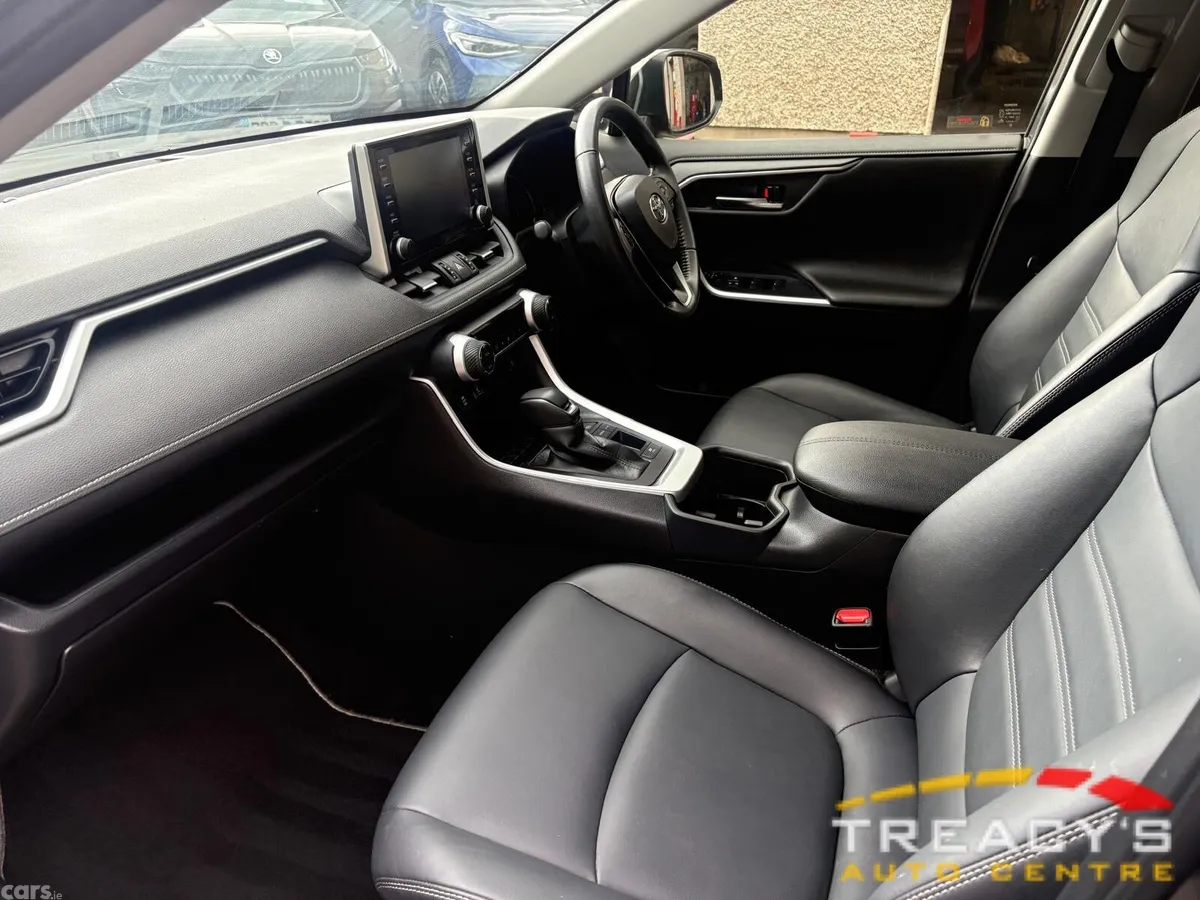 Toyota RAV4 SUV, Petrol Hybrid, 2022, Grey