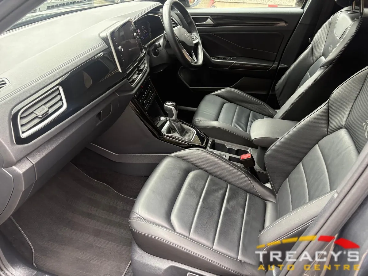Volkswagen T-Roc SUV, Petrol, 2024, Grey