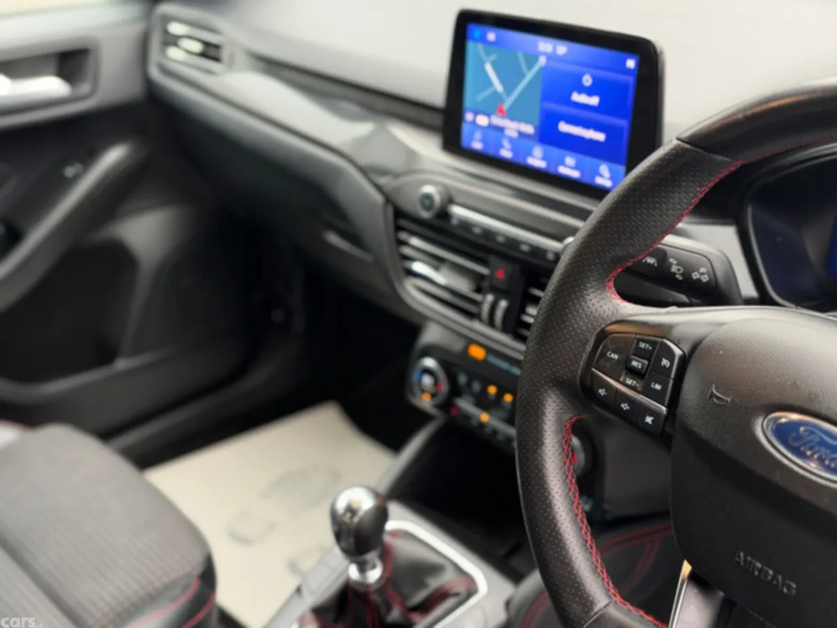 Ford Focus Hatchback, Diesel, 2020, White