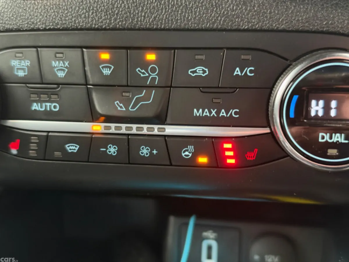 Ford Focus Hatchback, Diesel, 2020, White