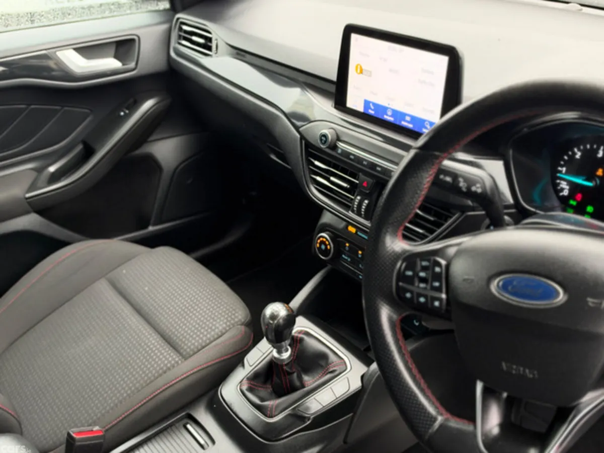 Ford Focus Hatchback, Diesel, 2020, Black