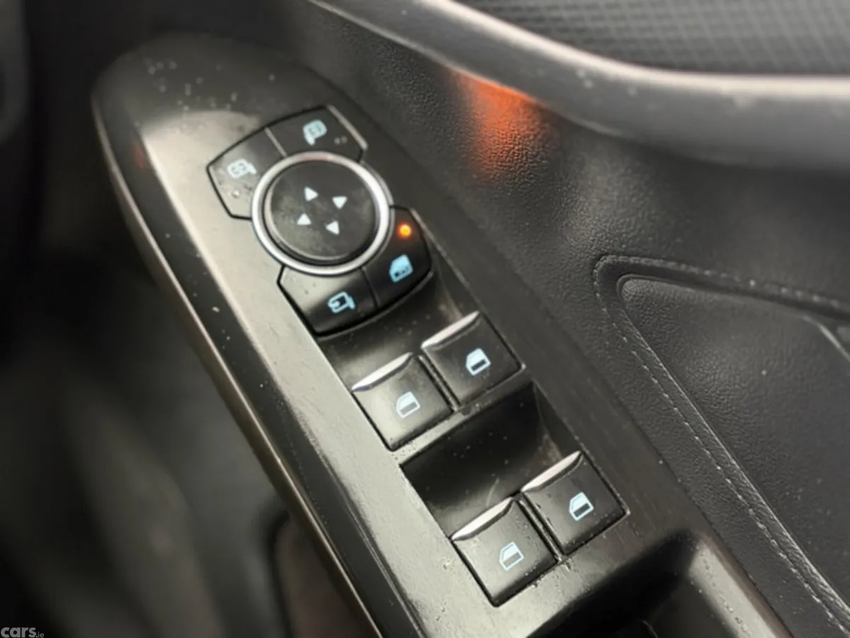Ford Focus Hatchback, Diesel, 2020, Black