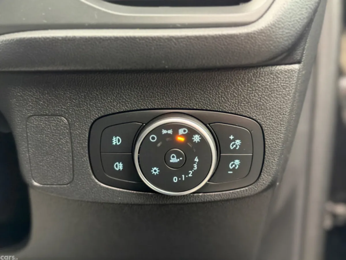 Ford Focus Hatchback, Diesel, 2020, Black