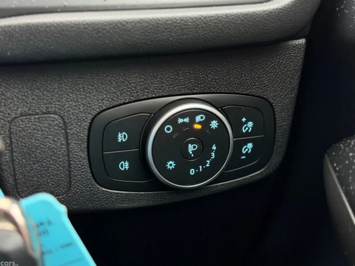 Ford Focus Hatchback, Diesel, 2021, White