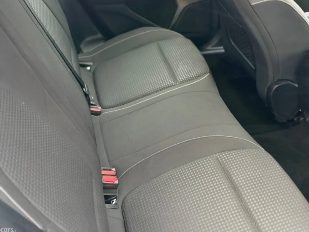Ford Focus Hatchback, Diesel, 2021, White