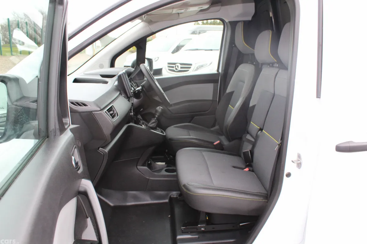 Renault Kangoo Van, Diesel, 2024, White
