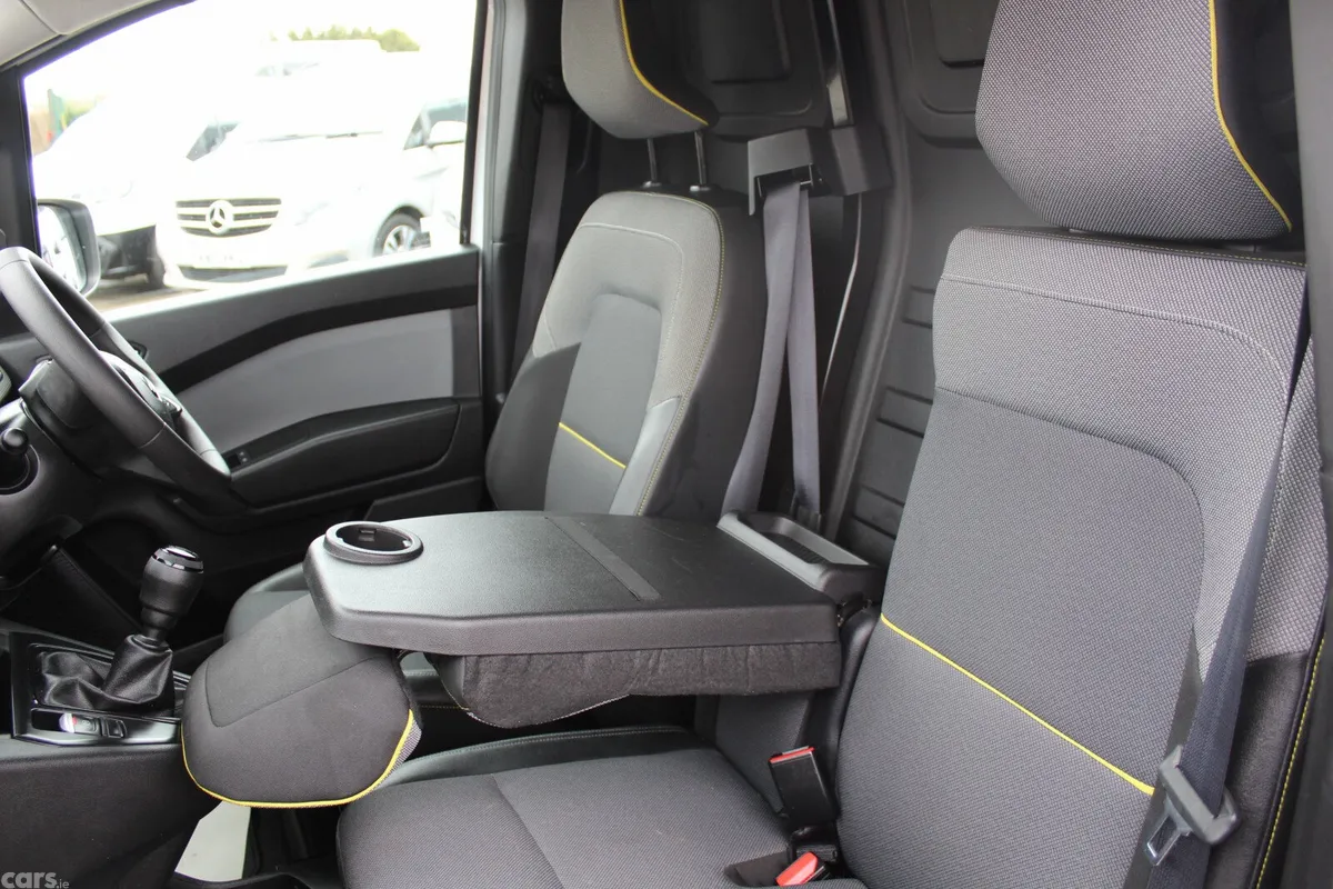 Renault Kangoo Van, Diesel, 2024, White