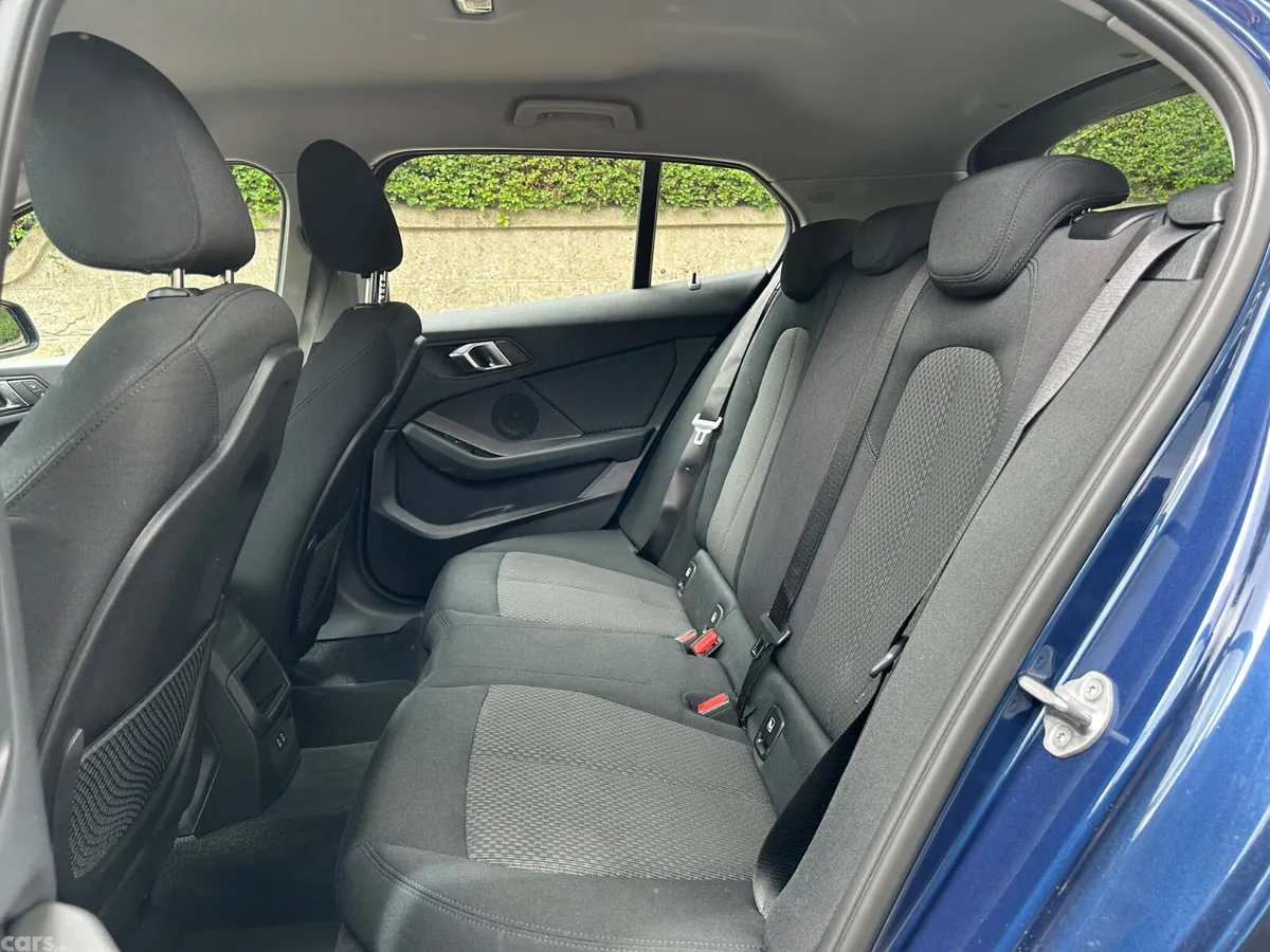 BMW 1-Series Hatchback, Diesel, 2021, Blue
