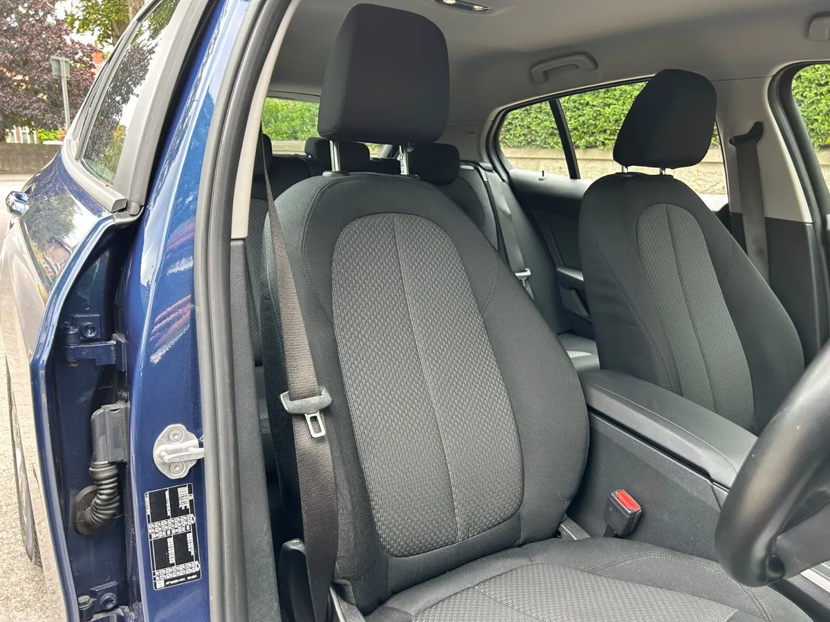 BMW 1-Series Hatchback, Diesel, 2021, Blue