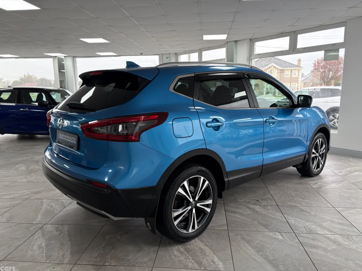 Nissan Qashqai Hatchback, Diesel, 2018, Blue
