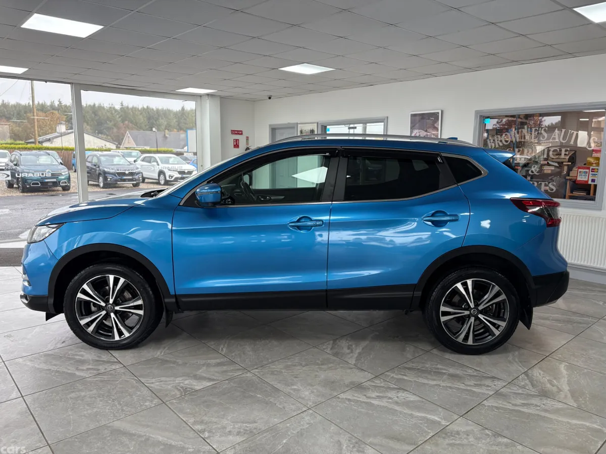 Nissan Qashqai Hatchback, Diesel, 2018, Blue