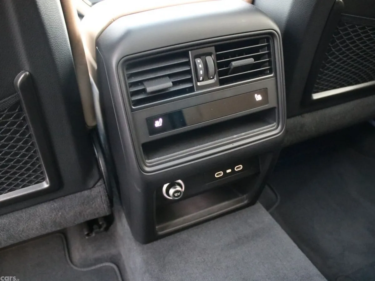 Porsche Cayenne SUV, Petrol Plug-in Hybrid, 2026, Black