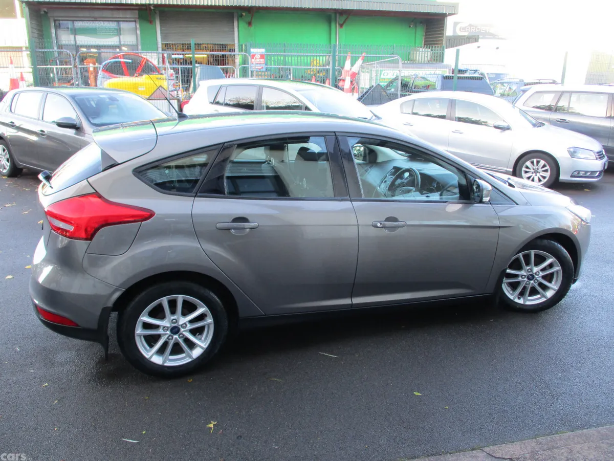 Ford Focus Hatchback, Diesel, 2016, Brown