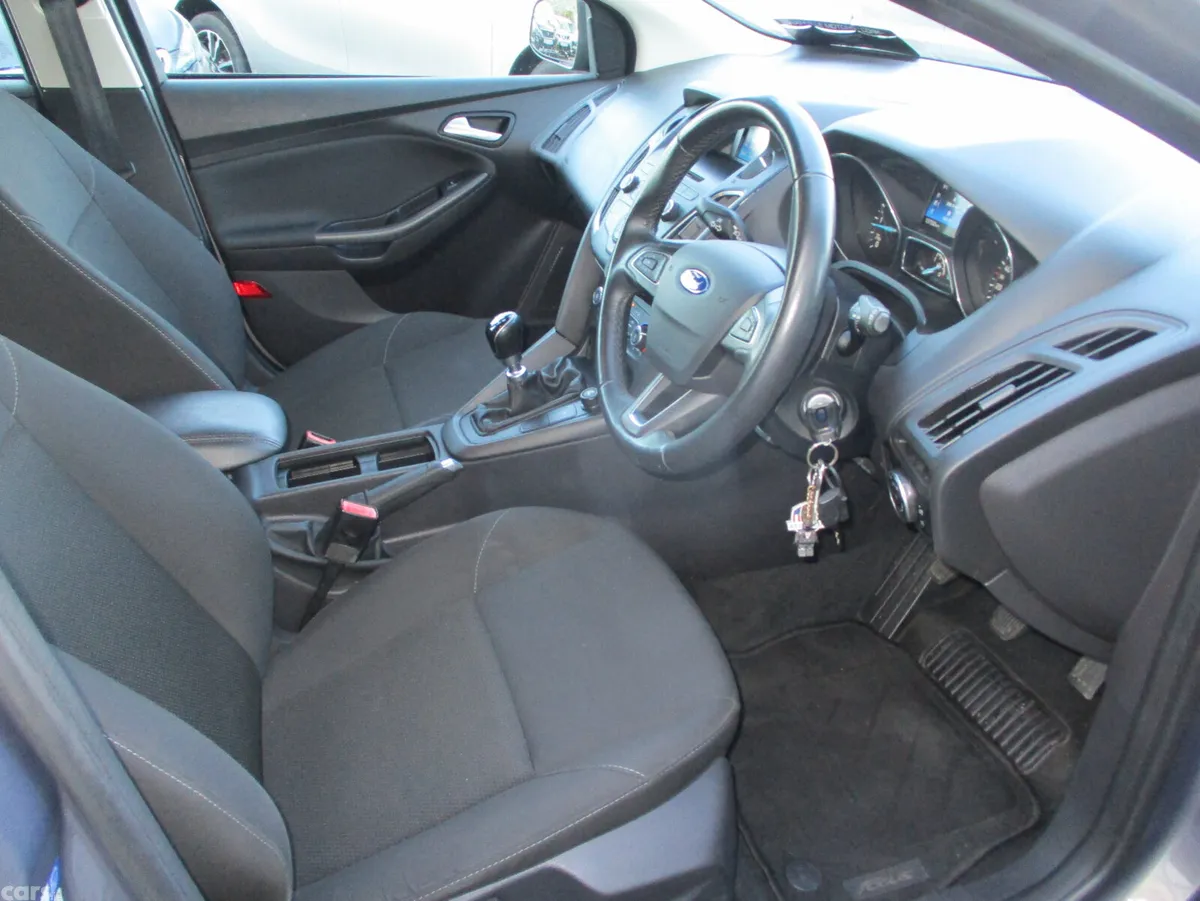 Ford Focus Hatchback, Diesel, 2016, Brown