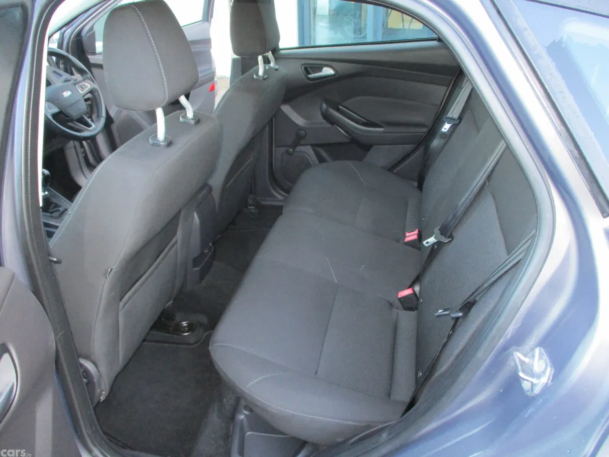 Ford Focus Hatchback, Diesel, 2016, Brown