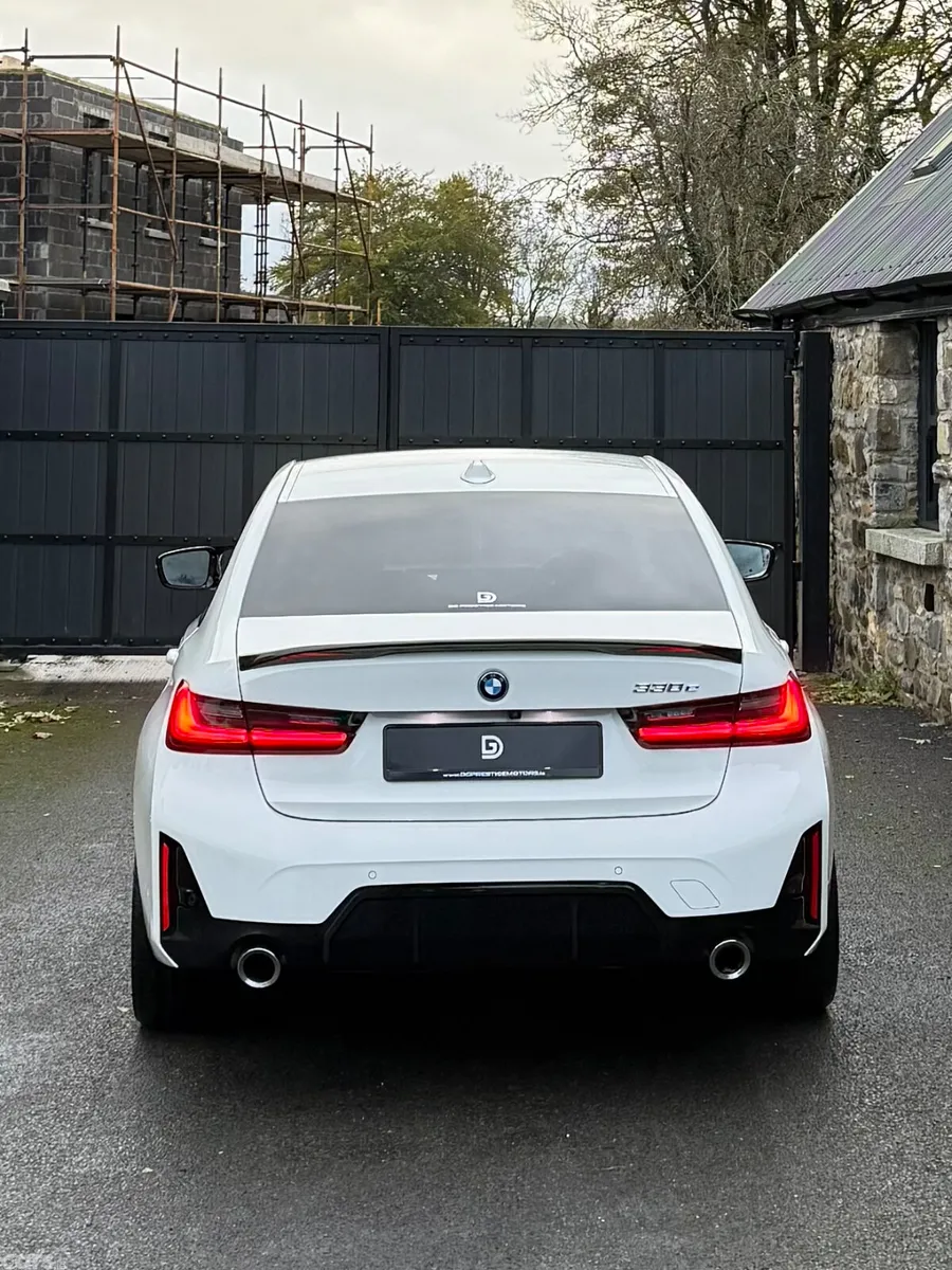 BMW 3-Series Saloon, Petrol Plug-in Hybrid, 2023, White