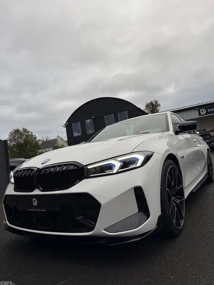 BMW 3-Series Saloon, Petrol Plug-in Hybrid, 2023, White
