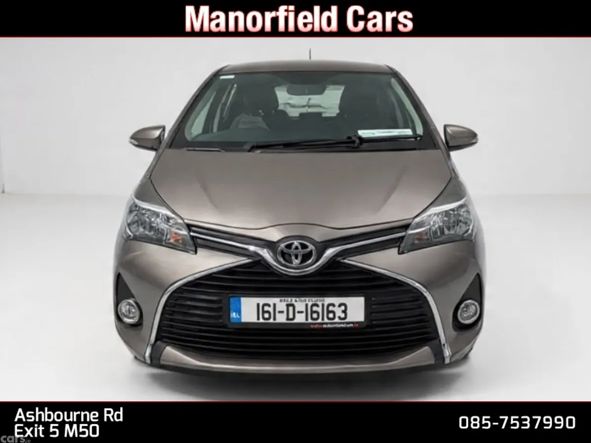Toyota Yaris Hatchback, Petrol, 2016, Grey