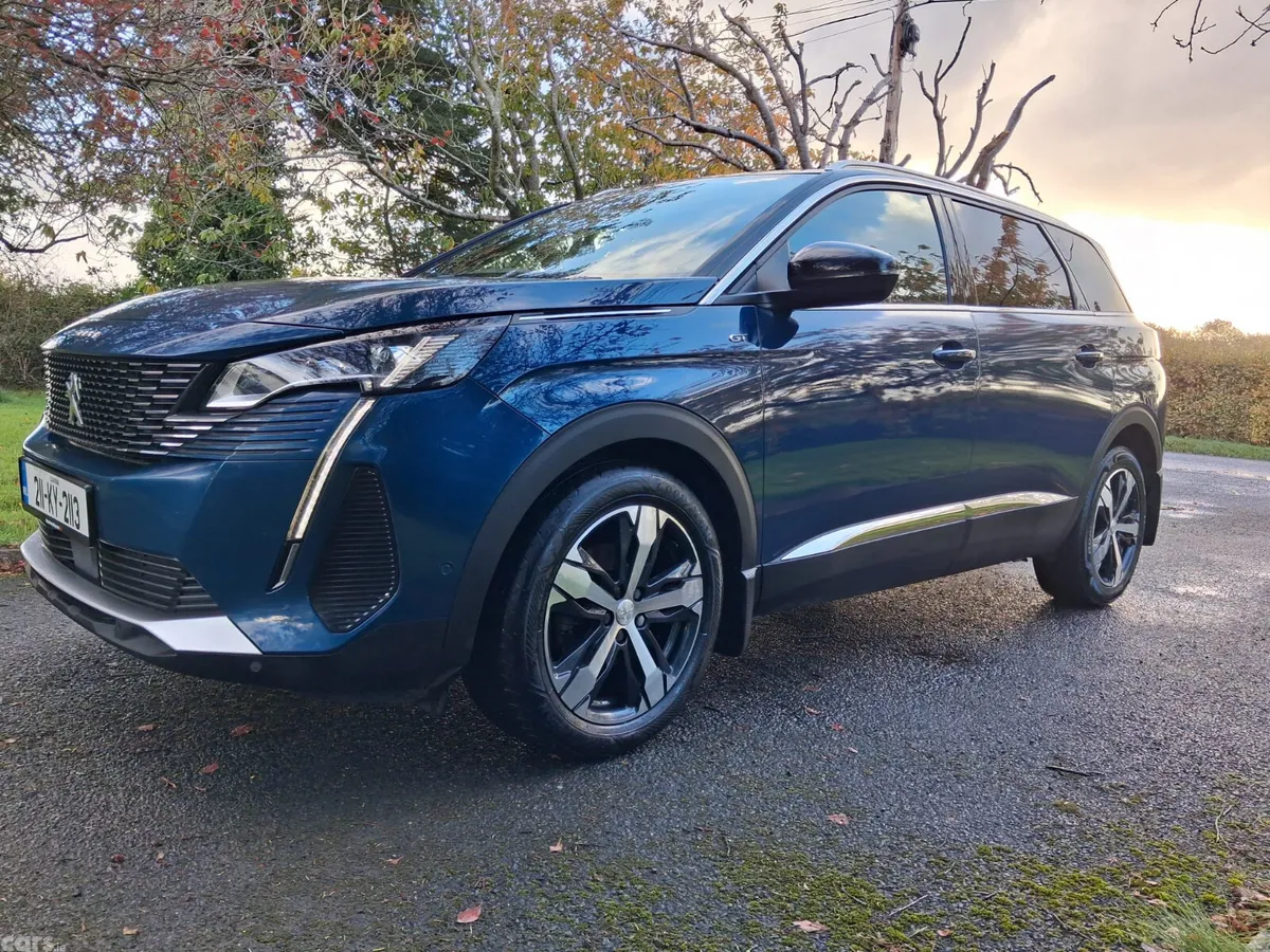 Peugeot 5008 MPV, Diesel, 2021, Blue