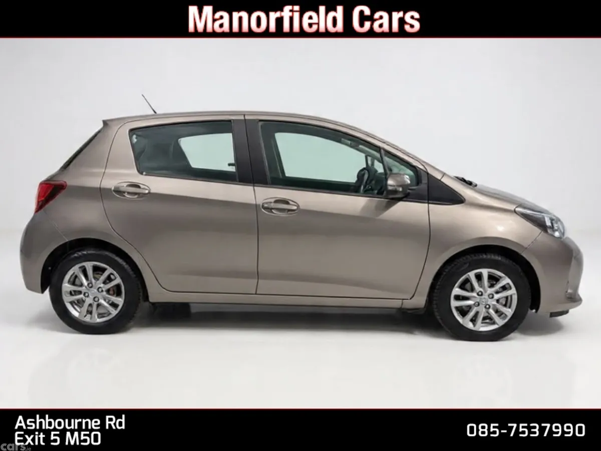 Toyota Yaris Hatchback, Petrol, 2016, Grey