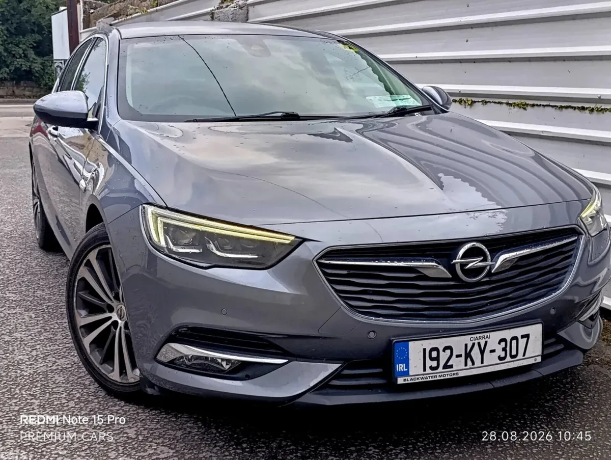 Opel Insignia Hatchback, Diesel, 2019, Grey