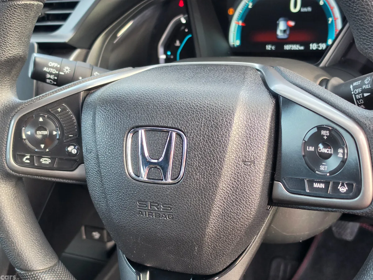Honda Civic Hatchback, Petrol, 2017, Red