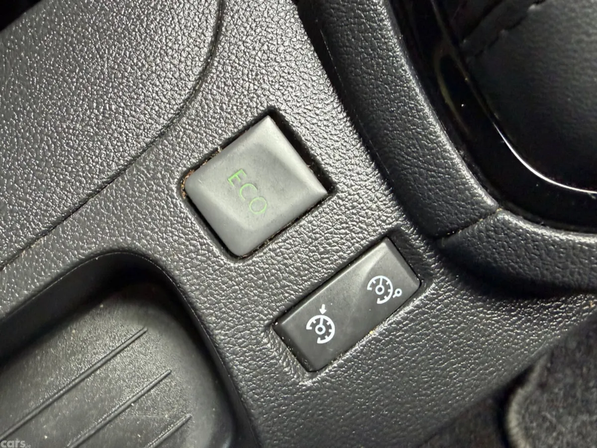 Renault Clio Hatchback, Petrol, 2019, Grey
