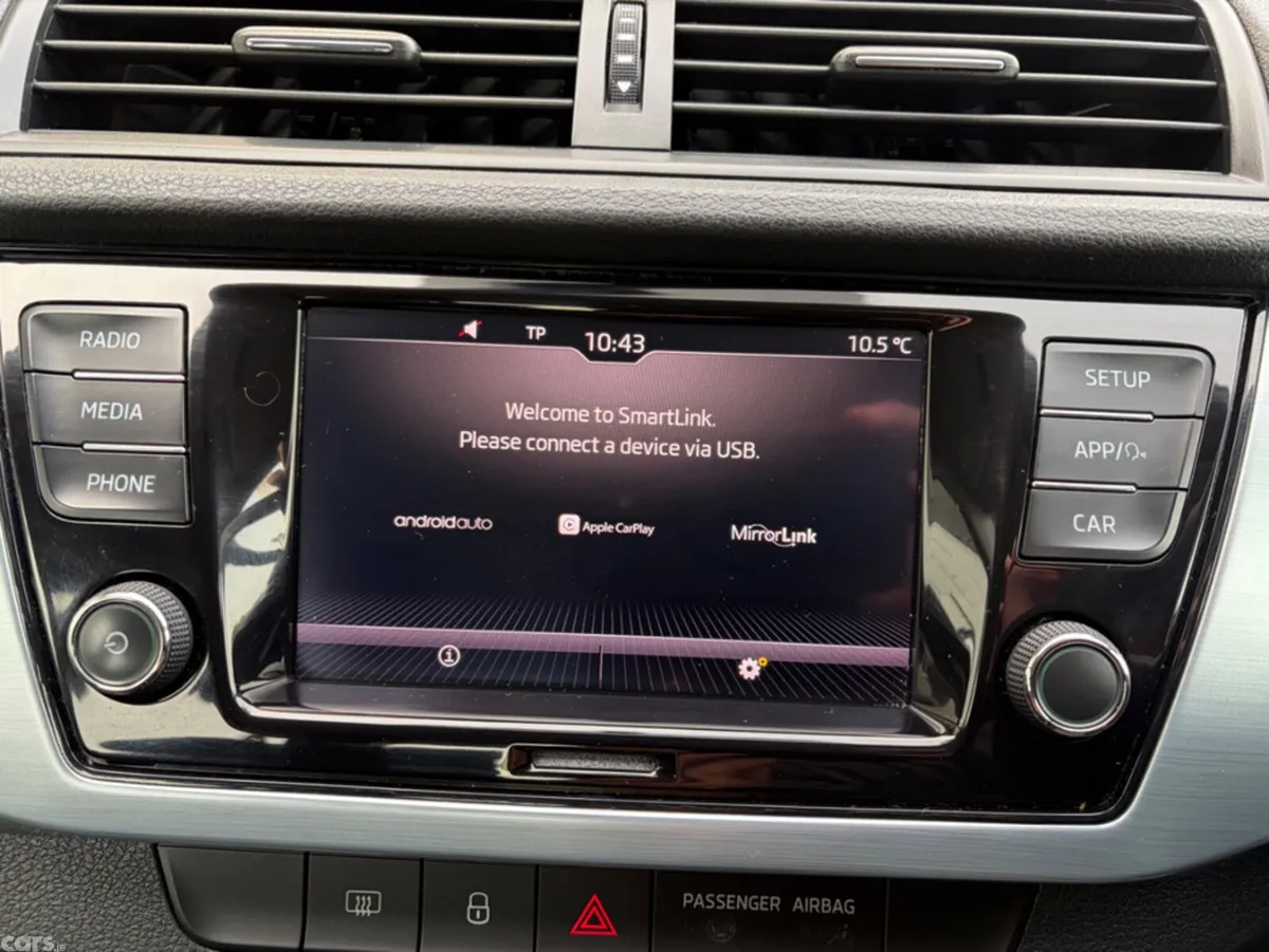 Skoda Fabia Hatchback, Petrol, 2019, Grey